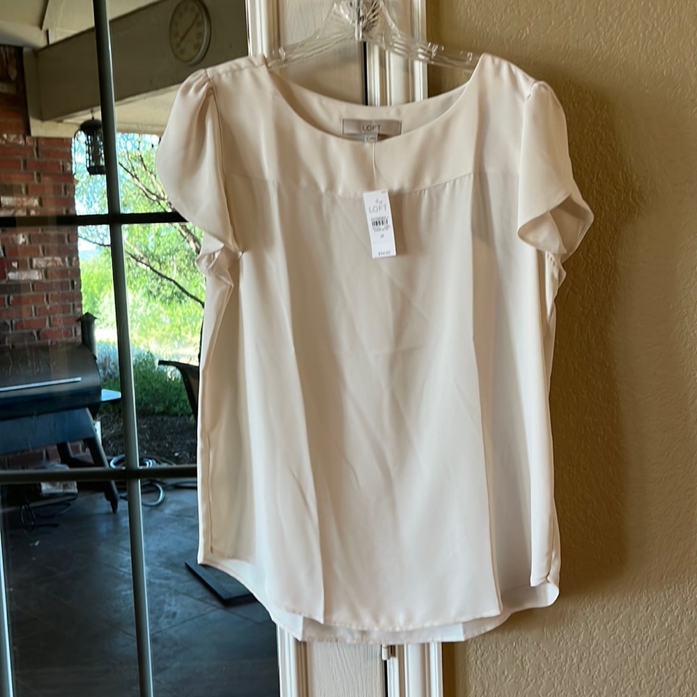 New with tags!!! Cream Loft Blouse